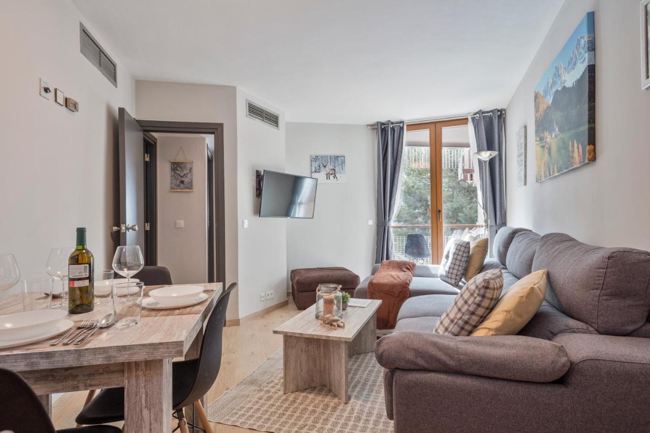 Naut AranApartamento Renovado Baqueira 1500アパートメント エクステリア 写真