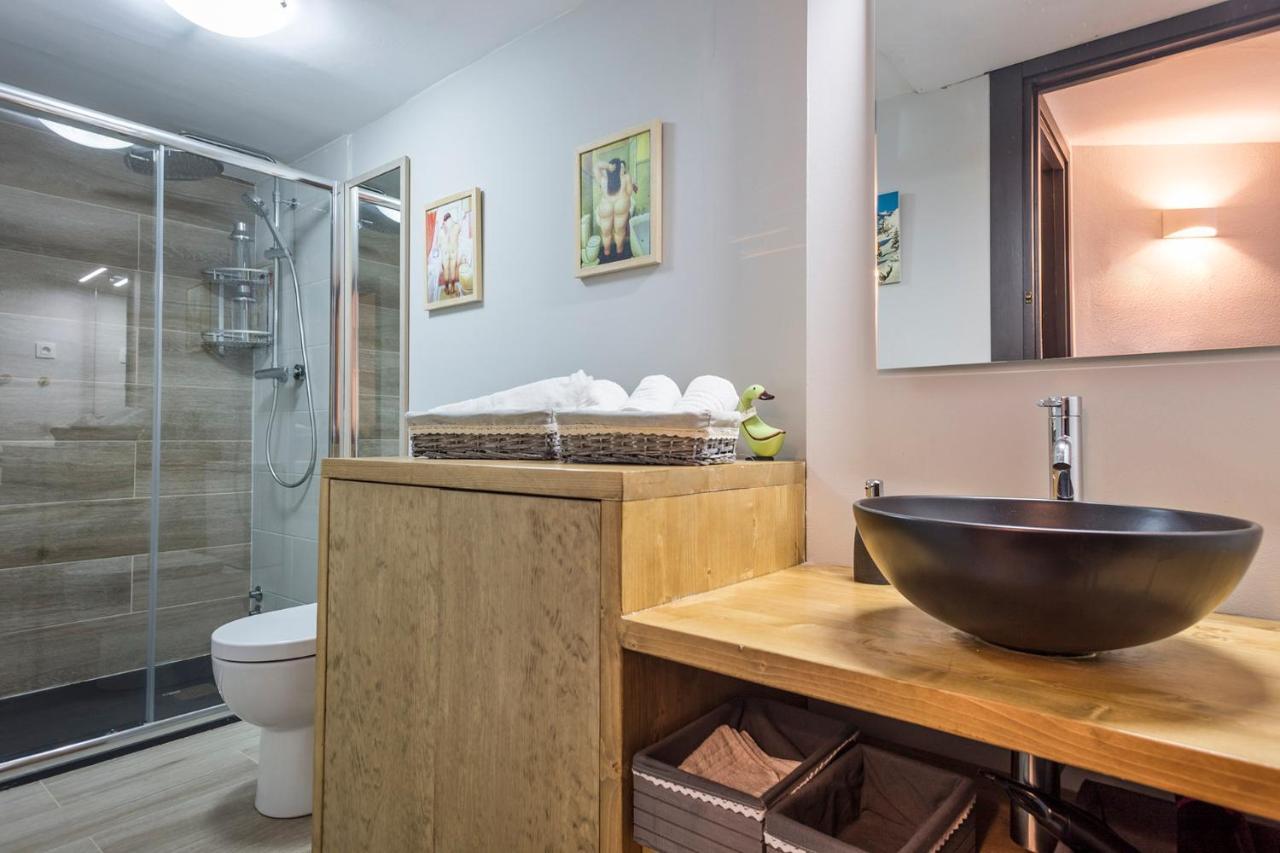 Naut AranApartamento Renovado Baqueira 1500アパートメント エクステリア 写真