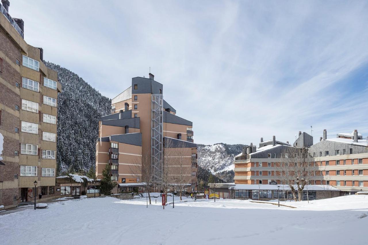 Naut AranApartamento Renovado Baqueira 1500アパートメント エクステリア 写真